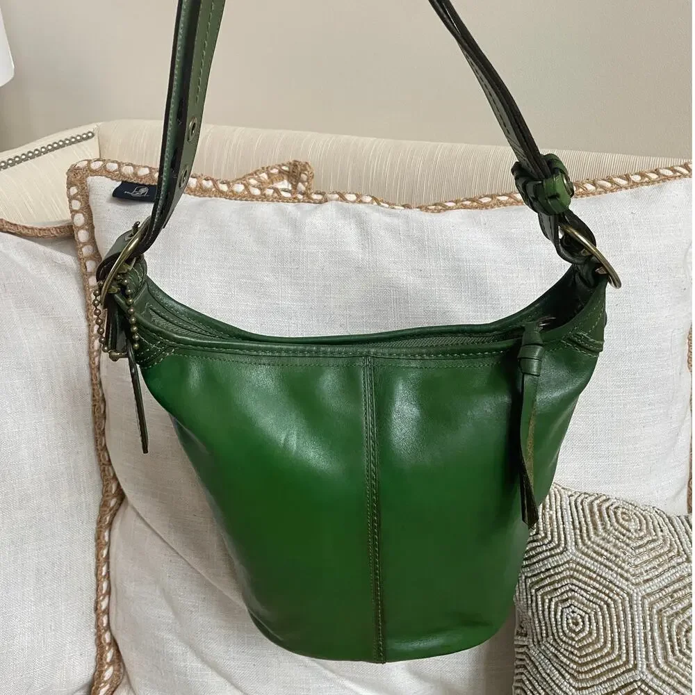 RARE Coach Bleecker Bucket Bag 11422 Moss Green Leather Tattersall Shoulder Bag
